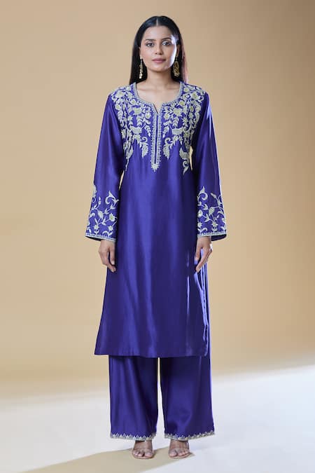 Samyukta Singhania Blue Chanderi, Viscose Embroidery, Zari V-neck Floral Jaal Kurta Pant Set Online at Aza Fashions Samyukta Singhania_Blue Chanderi, Viscose Embroidery, Zari V-neck Floral Jaal Kurta Pant Set _Online_at_Aza_Fashions