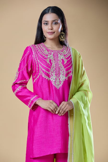 Shop Samyukta Singhania Pink Chanderi, Viscose, Organza Sequins, Zari, Paisley Floral Kurta Pant Set Online at Aza Fashions Shop_Samyukta Singhania_Pink Chanderi, Viscose, Organza Sequins, Zari, Paisley Floral Kurta Pant Set _Online_at_Aza_Fashions