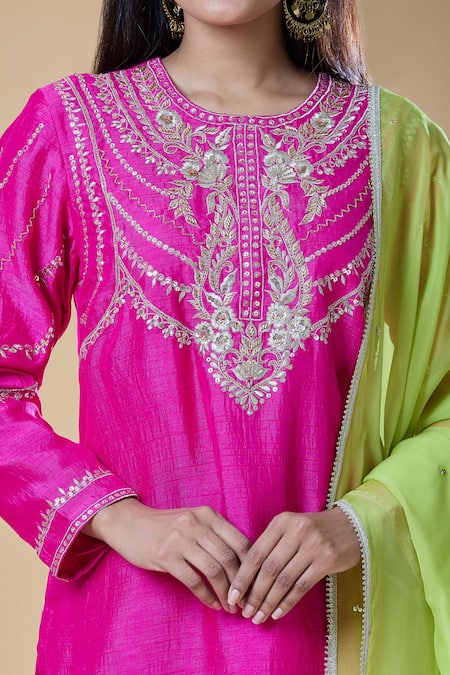 Samyukta Singhania Pink Chanderi, Viscose, Organza Sequins, Zari, Paisley Floral Kurta Pant Set at Aza Fashions Samyukta Singhania_Pink Chanderi, Viscose, Organza Sequins, Zari, Paisley Floral Kurta Pant Set _at_Aza_Fashions