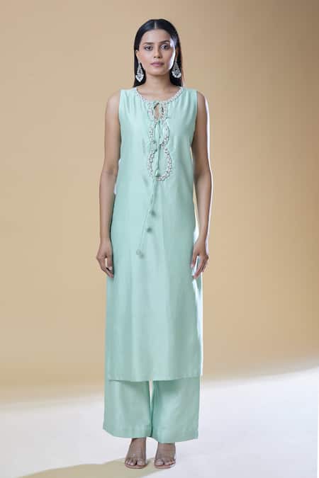 Samyukta Singhania_Green Chanderi, Viscose Pearls, Stones Round Neck Embroidered Kurta Pant Set _Online_at_Aza_Fashions
