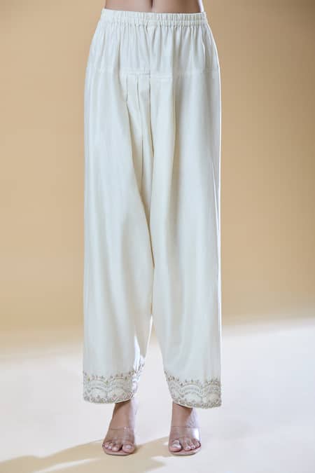 Buy_Samyukta Singhania_Yellow Chanderi, Viscose Sequins, Zari, Beads, Embroidery Round Kurta Pant Set 