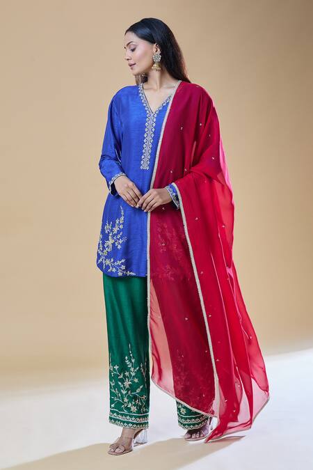 Samyukta Singhania Blue Chanderi, Viscose, Organza Sequins, Beads, Floral Pattern Kurta Pant Set Online at Aza Fashions Samyukta Singhania_Blue Chanderi, Viscose, Organza Sequins, Beads, Floral Pattern Kurta Pant Set_Online_at_Aza_Fashions