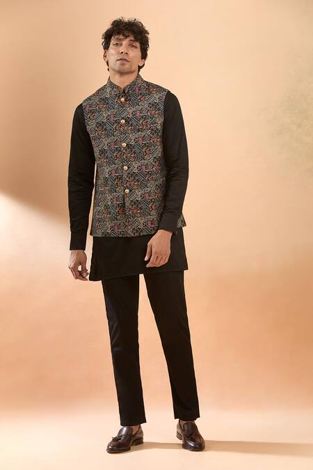 Buy Spring Break Black Silk, Cotton Satin Abstract Geometric Print Bundi And Kurta Set Online at Aza Fashions Buy_Spring Break_Black Silk, Cotton Satin Abstract Geometric Print Bundi And Kurta Set _Online_at_Aza_Fashions