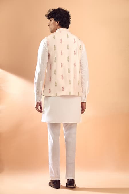 Shop Spring Break Pink , Silk, Satin Embroidery Leaf Bundi And Kurta Set at Aza Fashions Shop_Spring Break_Pink , Silk, Satin Embroidery Leaf Bundi And Kurta Set_at_Aza_Fashions