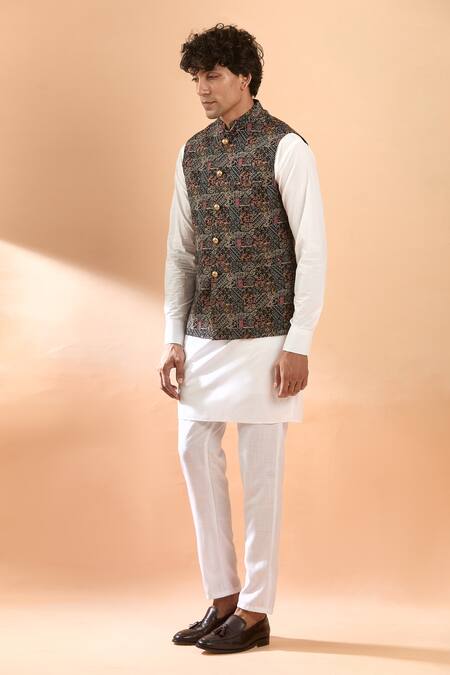 Spring Break Black Silk Abstract Foil Print Bundi Online at Aza Fashions Spring Break_Black Silk Abstract Foil Print Bundi _Online_at_Aza_Fashions