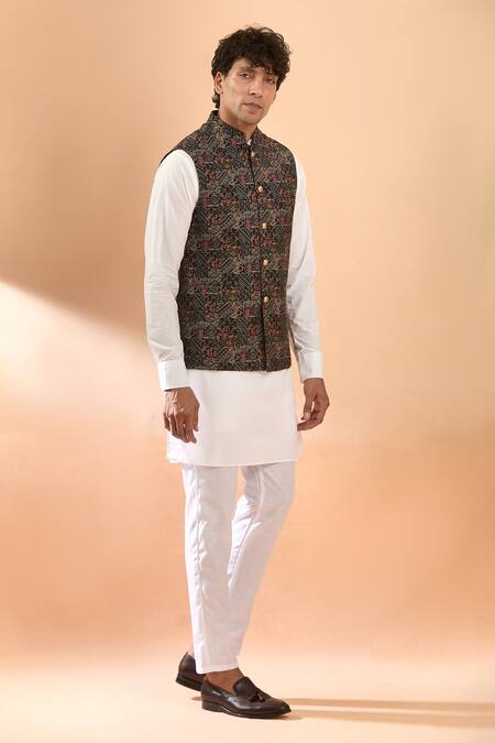 Buy Spring Break Black Silk Abstract Foil Print Bundi Online at Aza Fashions Buy_Spring Break_Black Silk Abstract Foil Print Bundi _Online_at_Aza_Fashions