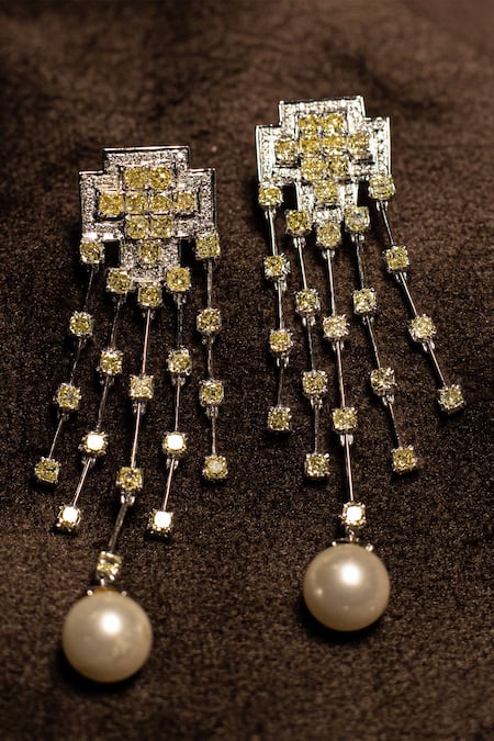 Rowas Jewels Radiant Cascade Diamond Earrings 