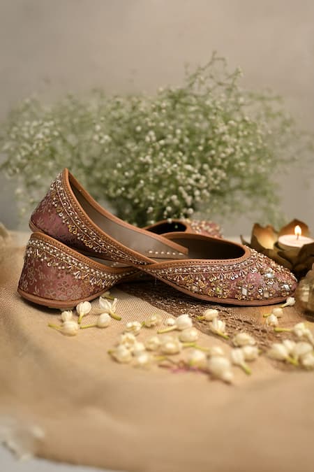 Buy Coral Haze Pink Zardozi Falak Mirror Embroidered Juttis Online at Aza Fashions Buy_Coral Haze_Pink Zardozi Falak Mirror Embroidered Juttis_Online_at_Aza_Fashions