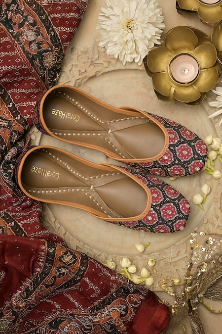 Coral Haze Ruhana Ajrakh Print Juttis 