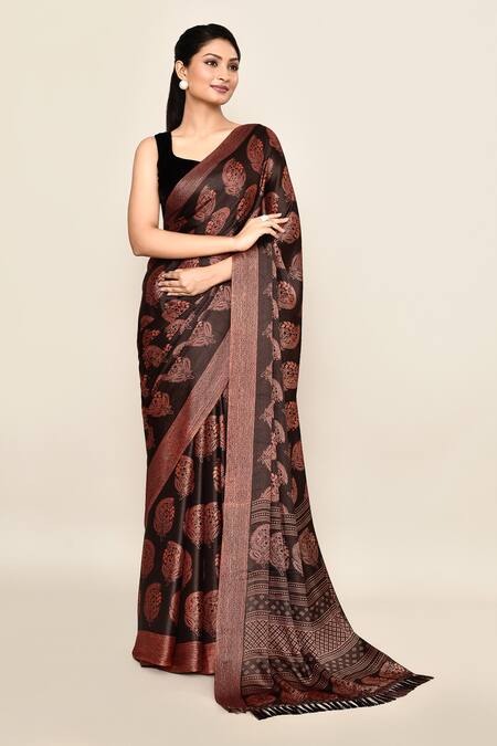 Samyukta Singhania_Brown Chiffon, Jacquard Floral Buta Print Saree With Running Blouse Piece_at_Aza_Fashions
