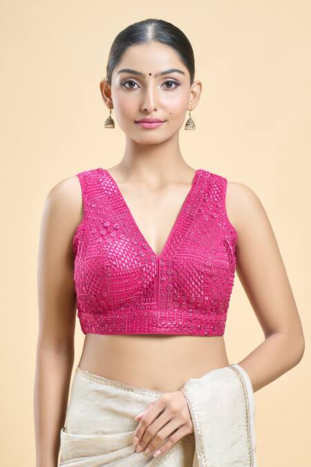 Buy_Samyukta Singhania_Pink Georgette Embroidery Plunge Neck Abstract Geometric Pattern Saree Blouse