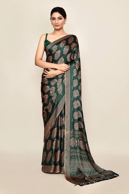Naintara Bajaj_Green Chiffon, Jacquard Tassels, Detailed Pallu Saree With Running Blouse Piece_at_Aza_Fashions