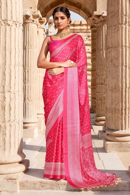 Samyukta Singhania Circular Print Saree With Running Blouse Piece 