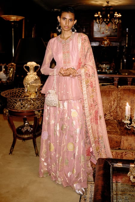 Saundh Pink Viscose Embroidery Split V-neck Irja Placket Peplum Kurta Flared Pant Set at Aza Fashions Saundh_Pink Viscose Embroidery Split V-neck Irja Placket Peplum Kurta Flared Pant Set _at_Aza_Fashions