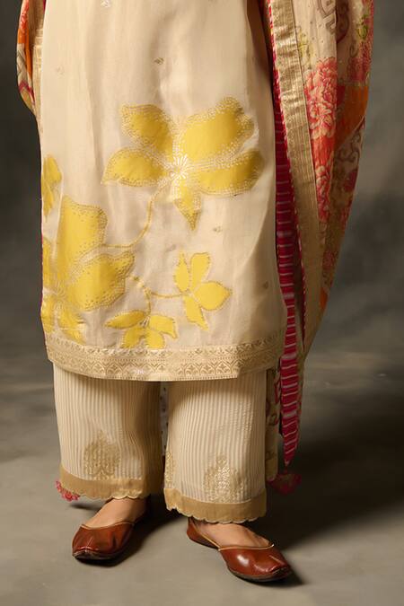 Saundh_Ivory Viscose Embroidery Round Neck Kora Flower Placement Woven Kurta Set_at_Aza_Fashions