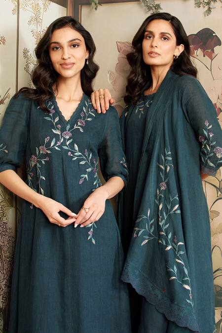 Buy_Kaveri_Green 100% Linen Embroidered Viners V Neck Dahlia Dia Dress _Online_at_Aza_Fashions