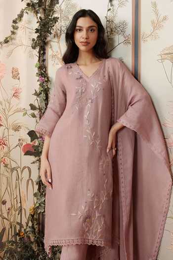 Kaveri Pink Linen Lace, Embroidery V-neck Dahlia Kurta Pant Set Online at Aza Fashions Kaveri_Pink Linen Lace, Embroidery V-neck Dahlia Kurta Pant Set _Online_at_Aza_Fashions