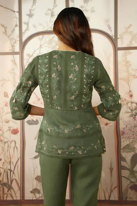 Buy_Kaveri_Green Linen Lace, Embroidery V-neck Moscai Floral Printed Top With Pant