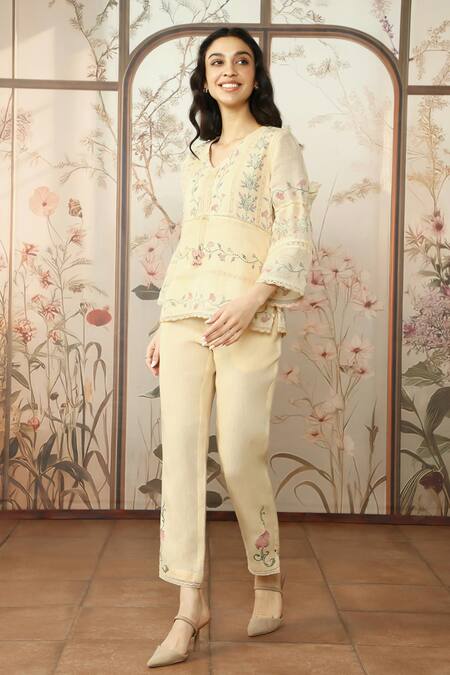 Kaveri Yellow Linen Lace, Embroidery V-neck Moscai Floral Printed Top And Pant Set Online at Aza Fashions Kaveri_Yellow Linen Lace, Embroidery V-neck Moscai Floral Printed Top And Pant Set_Online_at_Aza_Fashions