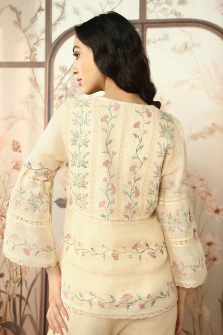 Buy Kaveri Yellow Linen Lace, Embroidery V-neck Moscai Floral Printed Top And Pant Set Buy_Kaveri_Yellow Linen Lace, Embroidery V-neck Moscai Floral Printed Top And Pant Set