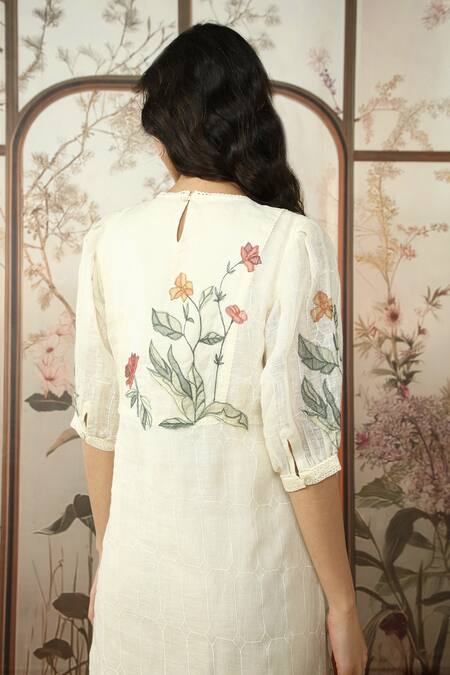 Buy_Kaveri_Off White Linen Embroidered Silk Thread Round Stained Glass Sam Applique Dress _Online_at_Aza_Fashions