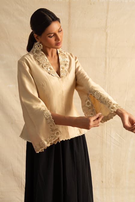 Buy_Neitri_Beige Chanderi Silk Embroidery V-neck Wave Floral Cutwork Peplum Blouse _Online_at_Aza_Fashions