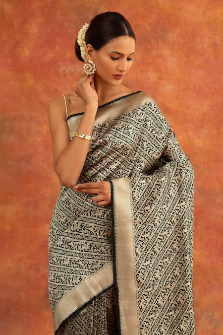 Buy Neitri Green Silk, Brocade Angelica Animal Motif Handwoven Saree Online at Aza Fashions Buy_Neitri_Green Silk, Brocade Angelica Animal Motif Handwoven Saree_Online_at_Aza_Fashions