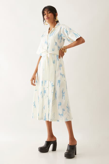 Son Of A Noble Snob_Off White Cotton Satin Print Carnival Collared Miyoko Dress _Online_at_Aza_Fashions