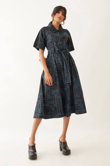 Shop_Son Of A Noble Snob_Black Cotton Satin Print Domino Collared Plume Dress _Online_at_Aza_Fashions