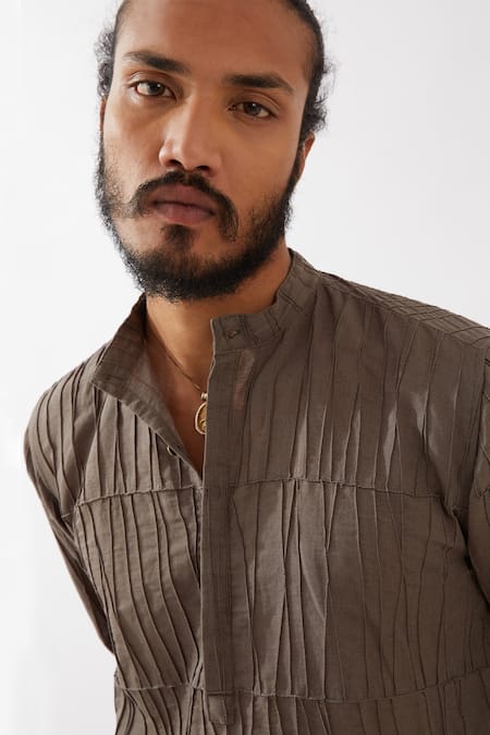 Son Of A Noble Snob_Grey Cotton, Linen Mateo Pintucked Kurta With Trouser _at_Aza_Fashions