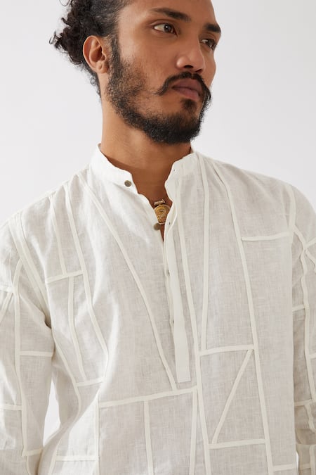 Son Of A Noble Snob_White Linen Embroidery Lebi Zig Zag Applique Kurta With Trouser _at_Aza_Fashions