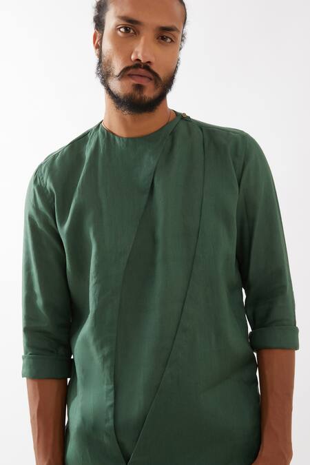 Son Of A Noble Snob Green Linen Theo Asymmetric Kurta With Trousers Online at Aza Fashions Son Of A Noble Snob_Green Linen Theo Asymmetric Kurta With Trousers _Online_at_Aza_Fashions