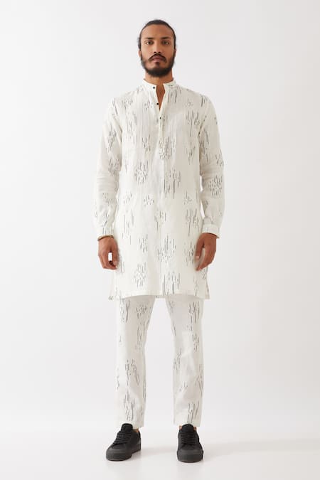 Son Of A Noble Snob White Linen Carson Meteor Pintuck Kurta With Trousers Online at Aza Fashions Son Of A Noble Snob_White Linen Carson Meteor Pintuck Kurta With Trousers _Online_at_Aza_Fashions