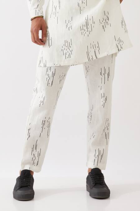 Shop Son Of A Noble Snob White Linen Carson Meteor Pintuck Kurta With Trousers Online at Aza Fashions Shop_Son Of A Noble Snob_White Linen Carson Meteor Pintuck Kurta With Trousers _Online_at_Aza_Fashions