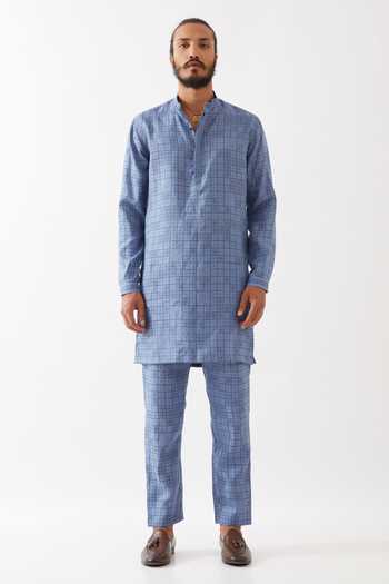 Son Of A Noble Snob Blue Linen Luka Dominos Kurta With Trousers Online at Aza Fashions Son Of A Noble Snob_Blue Linen Luka Dominos Kurta With Trousers _Online_at_Aza_Fashions