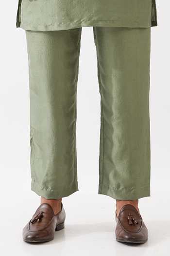 Son Of A Noble Snob_Green Silk Cut Work Lances Embroidered Kurta And Trouser Set _Online_at_Aza_Fashions