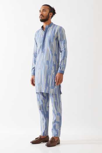 Shop_Son Of A Noble Snob_Blue Linen Embroidery Vincent Spaces Straight Kurta With Pant _Online_at_Aza_Fashions