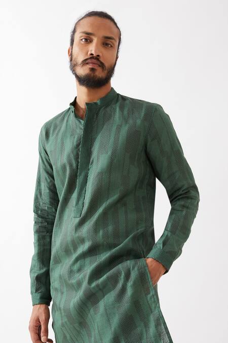 Buy_Son Of A Noble Snob_Green Linen Embroidery Vincent Spaces Printed Straight Kurta With Pant 