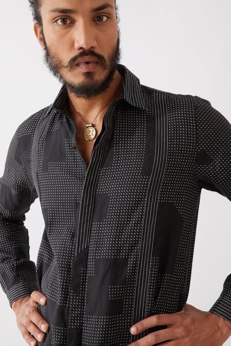 Shop Son Of A Noble Snob Black Linen Embroidery Jounah Blocks Printed Kurta With Pant Online at Aza Fashions Shop_Son Of A Noble Snob_Black Linen Embroidery Jounah Blocks Printed Kurta With Pant _Online_at_Aza_Fashions