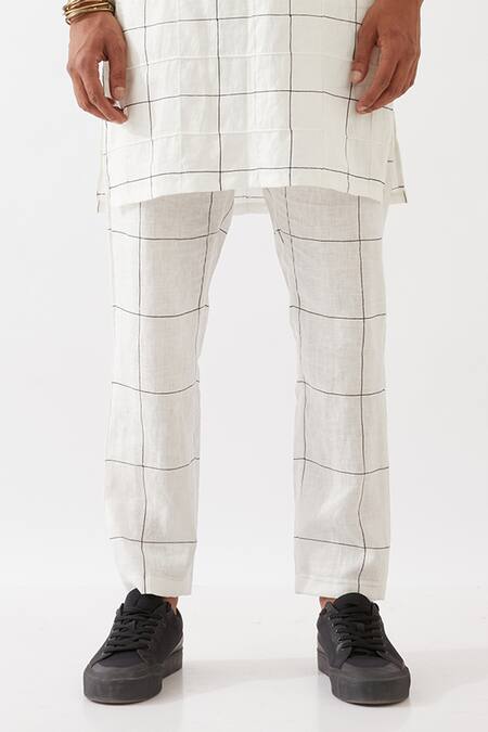 Son Of A Noble Snob_White Linen Jenson Window Printed Kurta With Pant _Online_at_Aza_Fashions