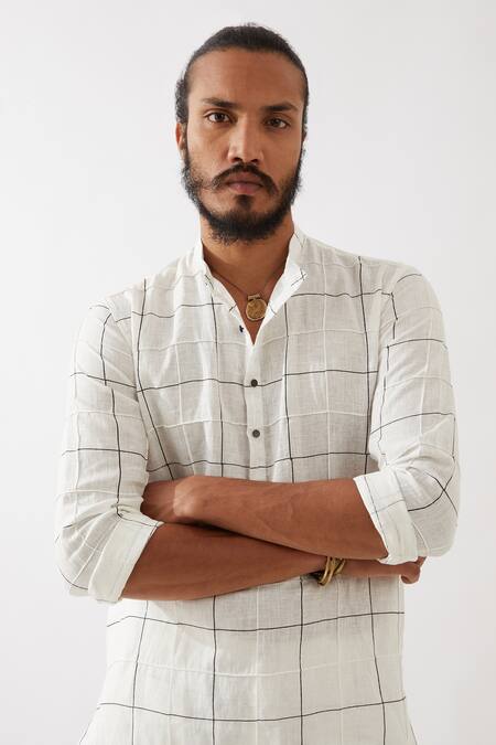 Son Of A Noble Snob_White Linen Jenson Window Printed Kurta With Pant _at_Aza_Fashions