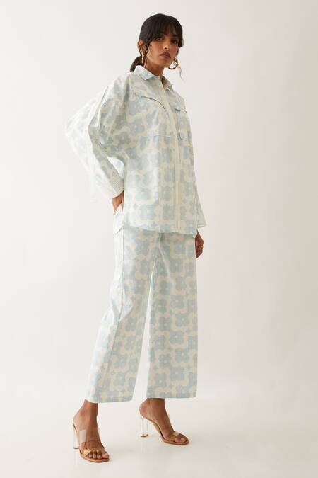 Son Of A Noble Snob Off White Cotton Satin Embroidery Siam Flora Print Tapered Sleeve Shirt Online at Aza Fashions Son Of A Noble Snob_Off White Cotton Satin Embroidery Siam Flora Print Tapered Sleeve Shirt _Online_at_Aza_Fashions