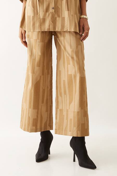 Buy_Son Of A Noble Snob_Beige Cotton Satin Printed Spaces Shirt Collar Dana With Trousers _Online_at_Aza_Fashions