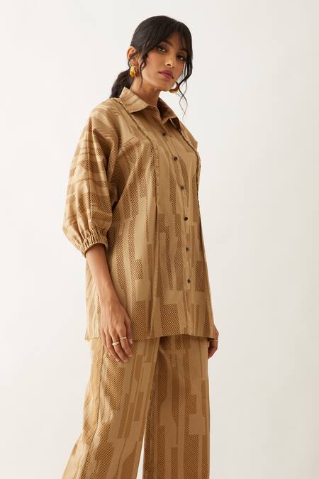 Son Of A Noble Snob_Beige Cotton Satin Printed Spaces Shirt Collar Dana _Online_at_Aza_Fashions