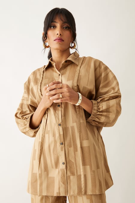 Buy_Son Of A Noble Snob_Beige Cotton Satin Printed Spaces Shirt Collar Dana 
