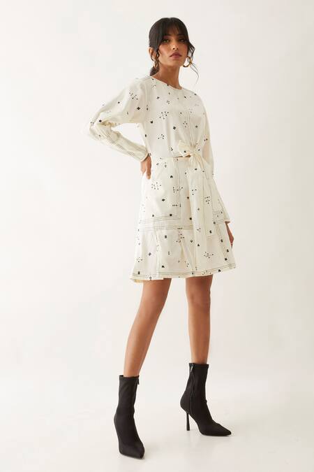 Son Of A Noble Snob Off White Cotton Satin Round Neck Danny Front Tie Printed Dress Online at Aza Fashions Son Of A Noble Snob_Off White Cotton Satin Round Neck Danny Front Tie Printed Dress _Online_at_Aza_Fashions