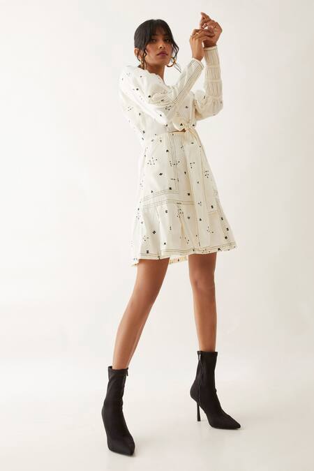 Buy Son Of A Noble Snob Off White Cotton Satin Round Neck Danny Front Tie Printed Dress Buy_Son Of A Noble Snob_Off White Cotton Satin Round Neck Danny Front Tie Printed Dress