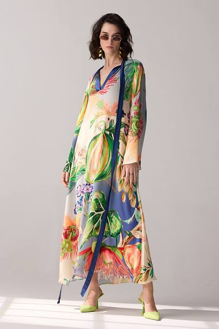 Verb By Pallavi Singhee Blue Georgette Collared Floral Print Dress Online at Aza Fashions Verb By Pallavi Singhee_Blue Georgette Collared Floral Print Dress _Online_at_Aza_Fashions