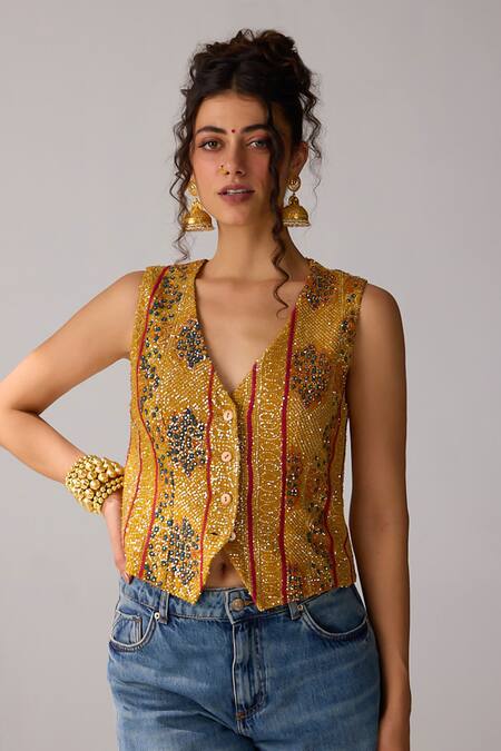 Verb By Pallavi Singhee_Yellow Viscose, Georgette V-neck Bandhani Print Sleeveless Vest_Online_at_Aza_Fashions