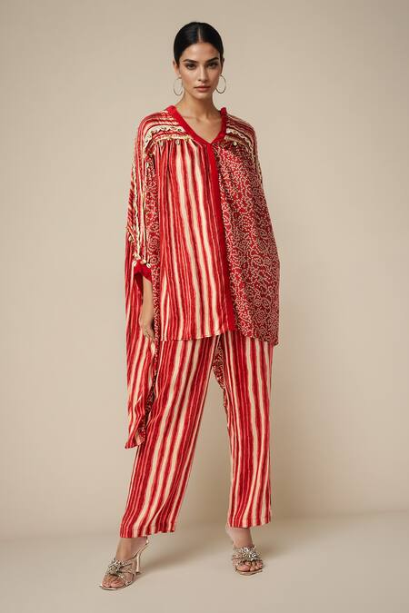 Buy_Gulabo By Abu Sandeep_Red Modal Satin Printed Bandhani Collared Asymmetric Shirt _Online_at_Aza_Fashions